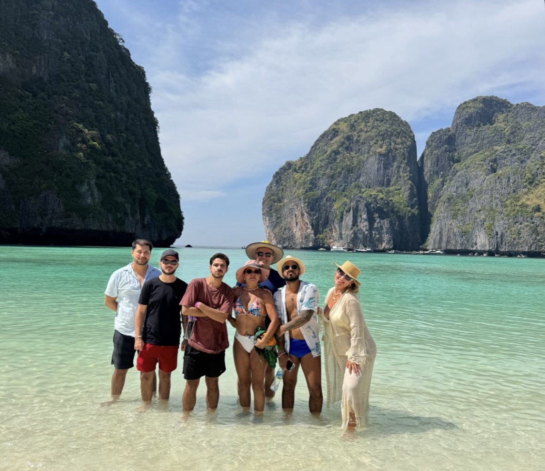 Grupo em Phi Phi