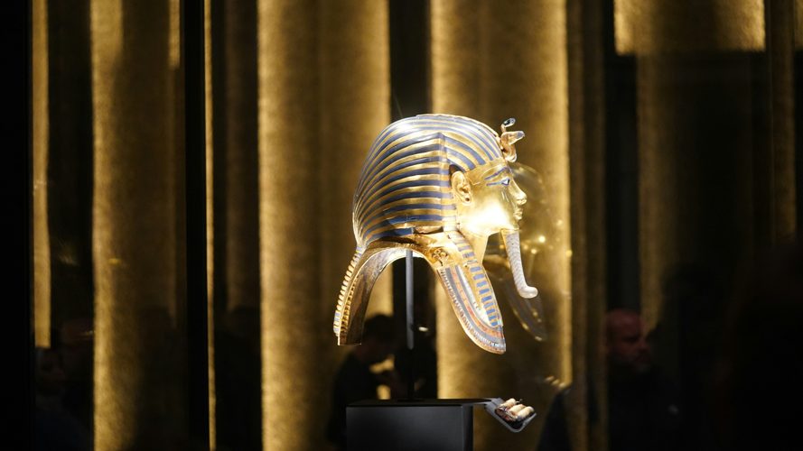 Máscara de Tutancâmon no museu